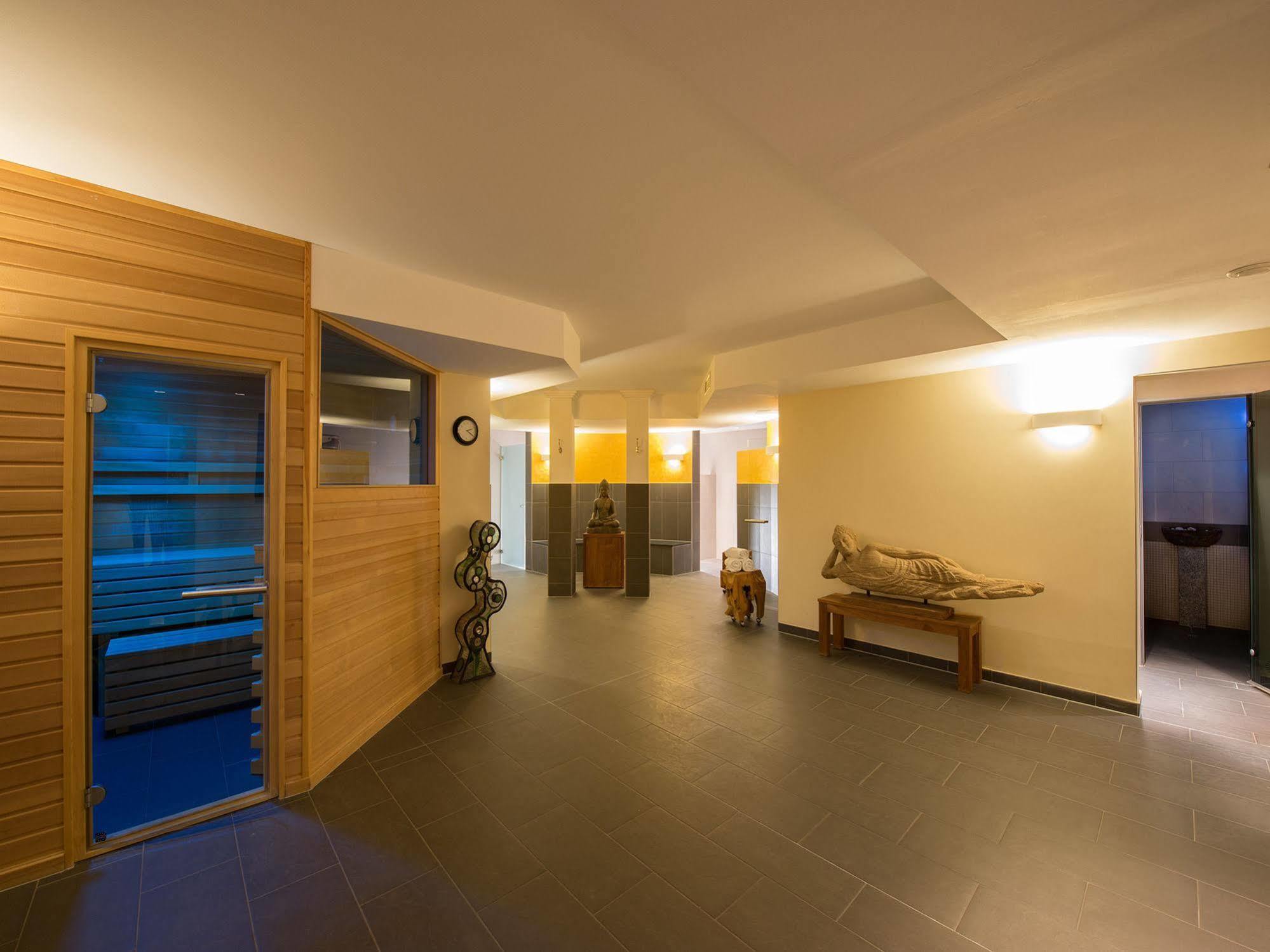 Aparthotel Ostseeperle Glowe - Schoen Gestrandet Extérieur photo